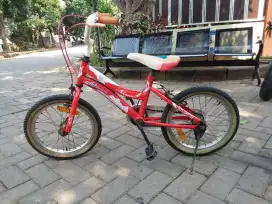 Sepeda BMX anak cewe uk 16