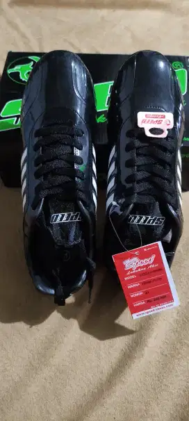 Sepatu Bola Speed