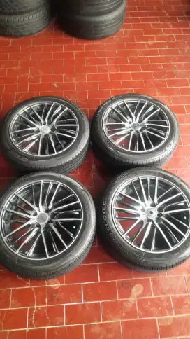 Velg rays R17 pcd 4*100 lebar 7,5 Et42 plus ban 90%..4pcs