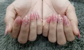Eyelash extension & nail art