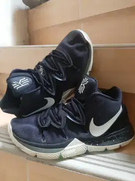 Nike Kyrie 5 EP 'Black Magic size 47,5
