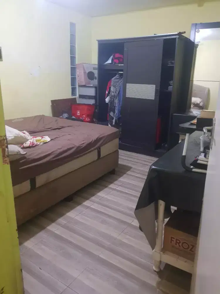 Jual rumah di Jl. Raya ceger gg. Anggur ceger. Cipayung Jkt tim