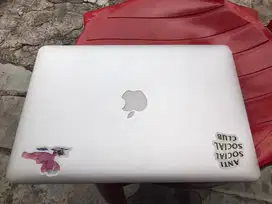 MacBook Air (13-inch, 2017)