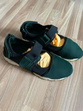 Marni Black & Green Double Strap Sneakers