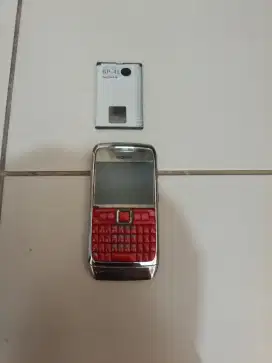 hp bekas nokia warna merah