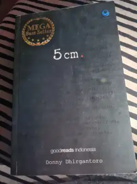 Novel judul 5 cm