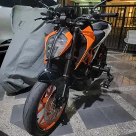 KTM Duke 390 2018 ABS Lom Km Like New