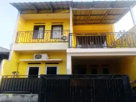 Rumah 2 Lantai Strategis Dekat Ke Pemda Cibinong