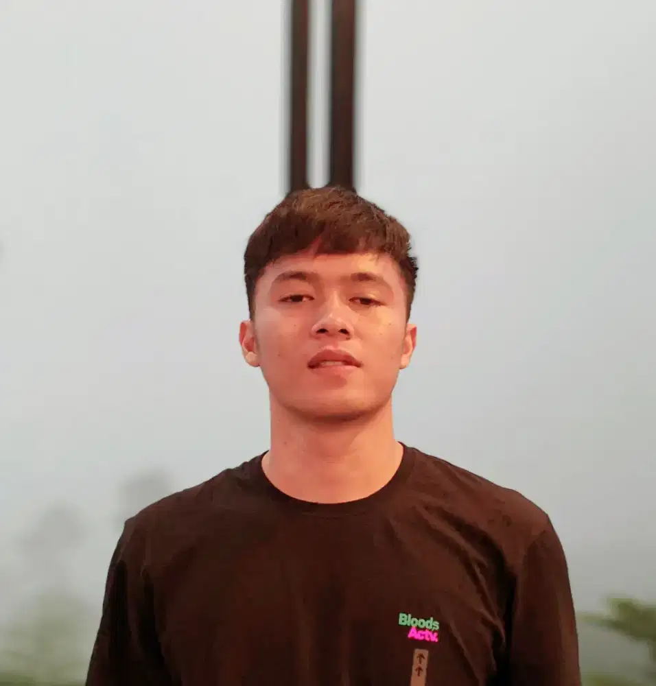 Bismillah mencari pekerjaan sebagai driver,umur saya 21th