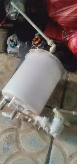 Tempat air khusus dispenser tower yg mgkn ada yg perlu se lg ada cpt