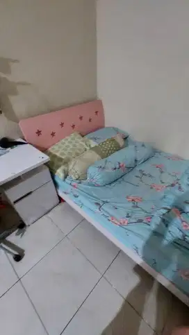 Set Kasur, Dipan & Lemari 3 Pintu Informa