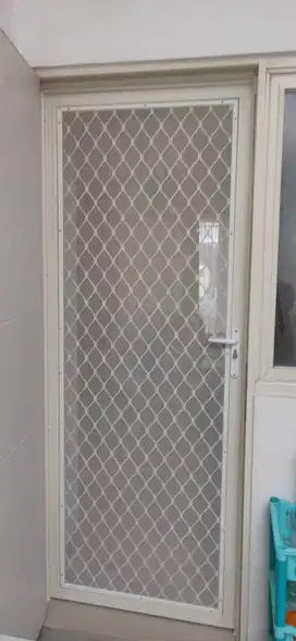 Pintu kasa aluminium anti nyamuk