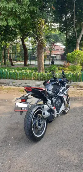 FS/TT CBR 250RR 2022 LOW KM