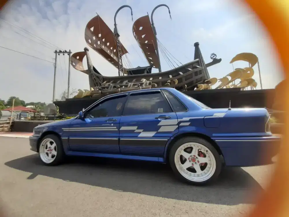 Bismillahirrohmanirrohim Dijual Mobil Lancer Istimewa Original pribadi