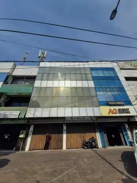 Dua ruko sudah jadi satu. Harga jual sekaligus dua ruko