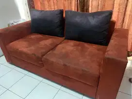 SOFA MERAH RUANG TAMU RUMAH PERABOTAN BESAR DEKORASI KURSI EMPUK MEWAH