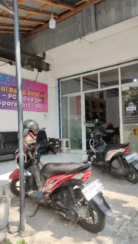 Dibutuhkan karyawan laki laki untuk toko komputer di monang maning dps