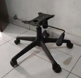 Kaki kursi roda