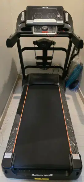 treadmill elektric seperti baru