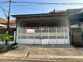 Rumah Jual Lokasi Bagus Dekat Berbagai Sekolah, Supermarket Malang