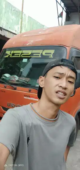 Saya nyari loker driver