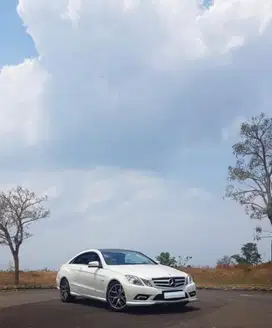 Mercedes Mercy E250 Coupe 2010 Low KM Mint Condition Pajak Panjang