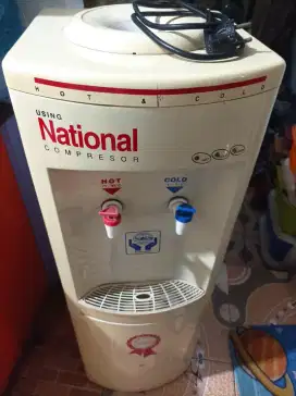 Dispenser compresor national