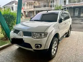 Mitsubishi Pajero Sport Dakar 4x2 AT Diesel Tahun 2012