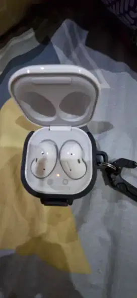 Samsung galaxy buds live