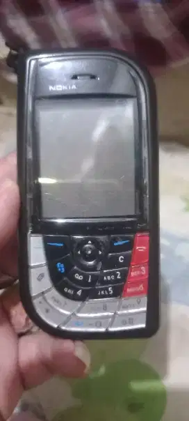 Dijual bahan hp nokia 7610 langka buat koleksi