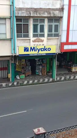 2 Ruko 2 lantai jalan raden intan