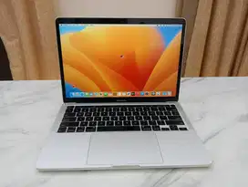 MacBook Pro 2020 13in i7 RAM 16GB SSD 512GB not M1