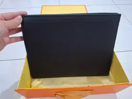 Clutch LV taiga black leather model keren lengkap box lv