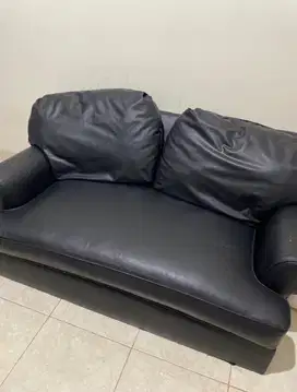 JUAL SOFA KULIT HITAM 1 SET BEKAS MURAH