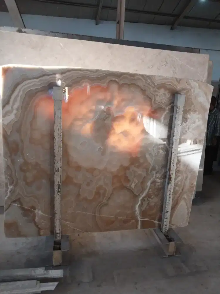 Marmer granit onyx travertine import di surabaya