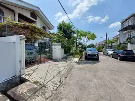 DIJUAL RUMAH 2 LANTAI DI JL SUMAGUNG KELAPA GADING JAKARTA UTARA
