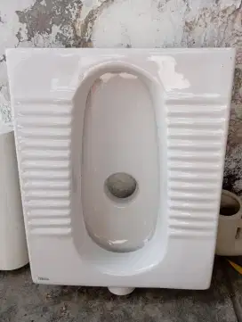 Closet Jongkok merk Toto