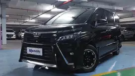 [OLXmobbi] TDP 17JT Toyota Voxy 2.0 Bensin-AT 2017 Hitam
