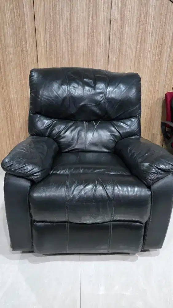 Kursi sofa recliner Cheers informa