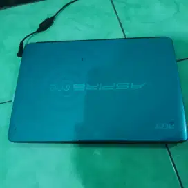 Notebook Acer ram 2 HDD 320