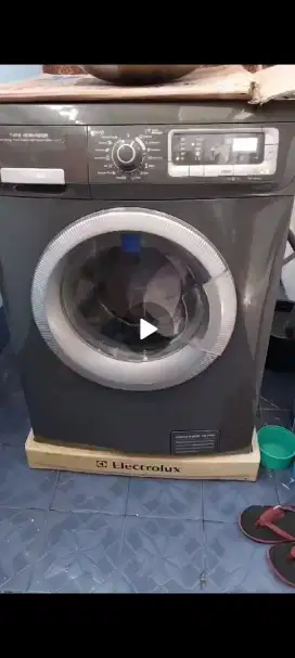 Mesin cuci electrolux TWF10831