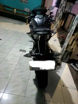 Yamaha R-15 V3  Hitam Second plat B tangsel
