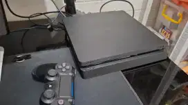 Lagi sedang cari ps4/playstation 4 yang tinggal main boleh di tawarin