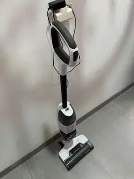Tineco ifloor 2. Mint condition