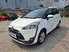DP Rendah - Toyota Sienta 1.5 G Bensin-AT 2017 Putih (ZMJ)