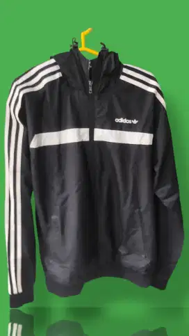 jaket ADIDAS black size medium