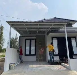 Kanopi baja ringan