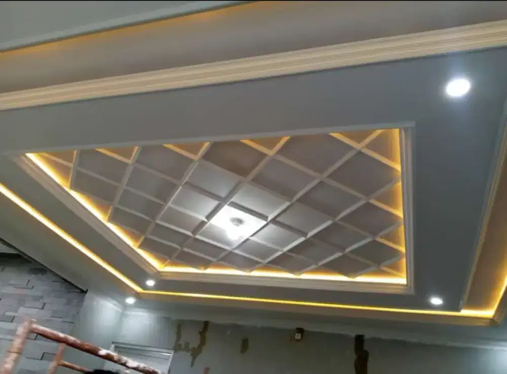 Plafon gypsum dan Plafon Pvc