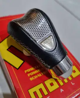 Knob Persneling Gear Shift MOMO Italy rare langka legendaris kulit