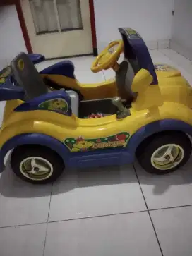 Mobil2an anak pakai aki